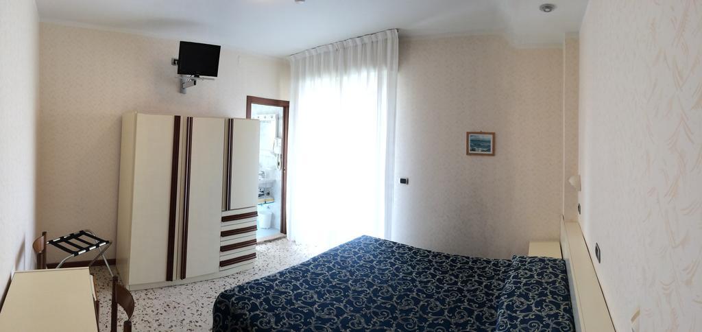 Hotel Royal Misano Adriatico Værelse billede